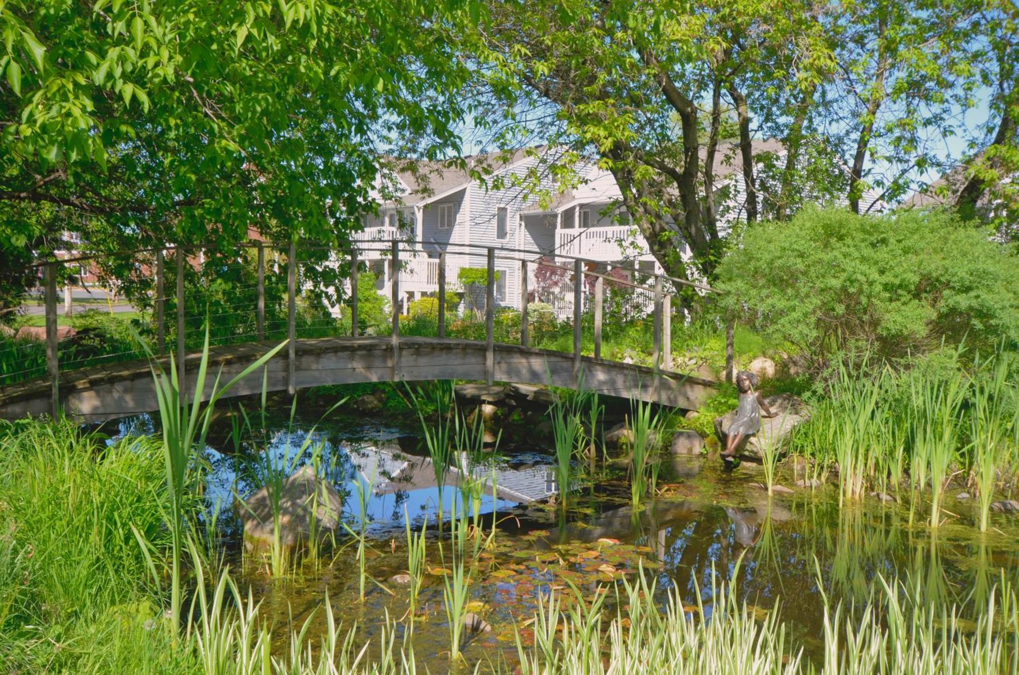 Beautiful Beach Front Condo With Lake Views Bayfield Buitenkant foto